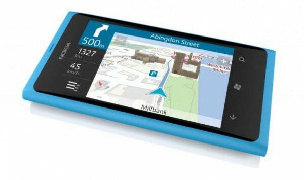 Больше возможностей, больше общения с Nokia Lumia 800 - изображение